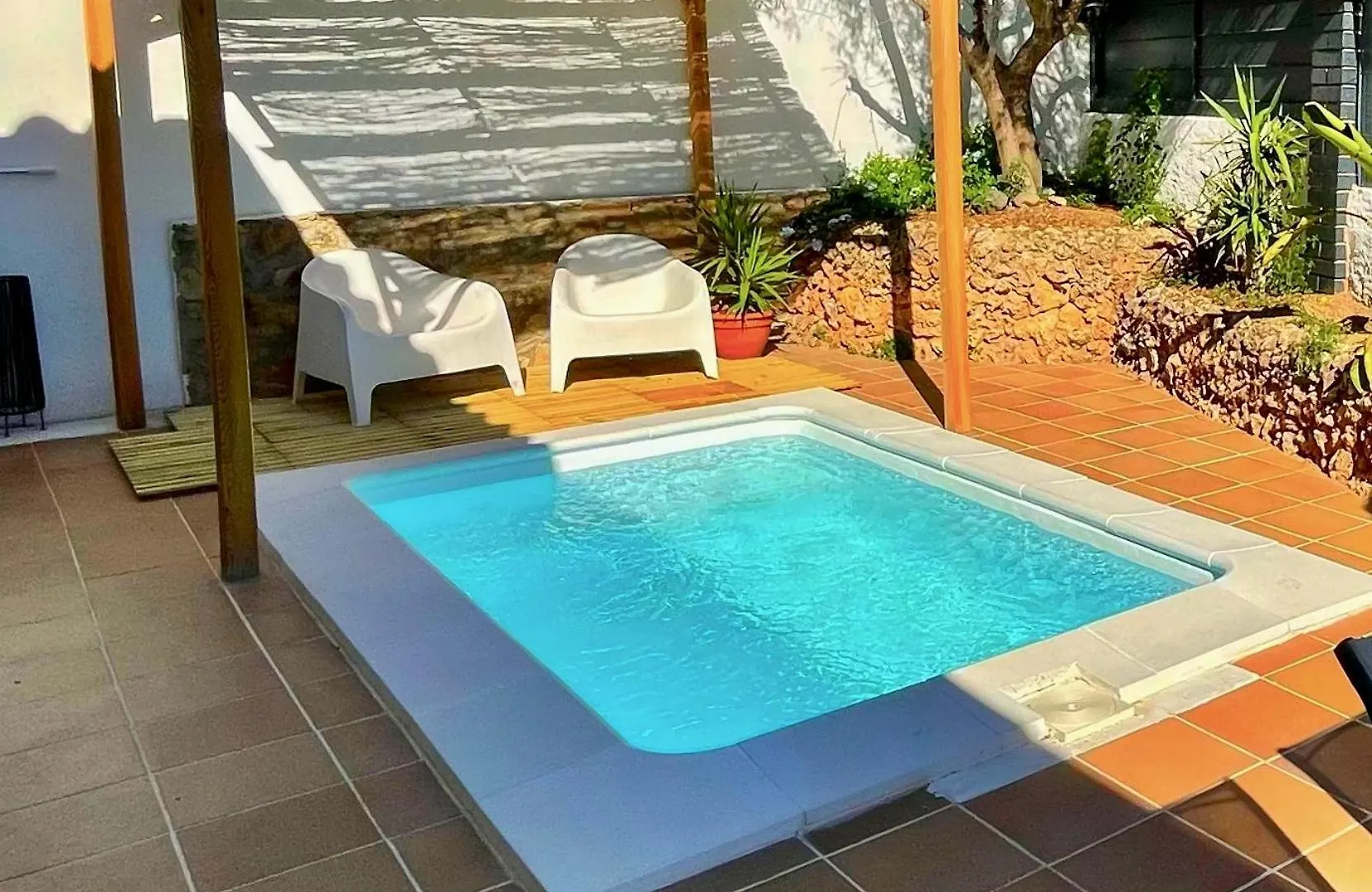 Villa Paradise Lloret contacts